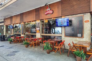 舒適公寓 | 室外用餐