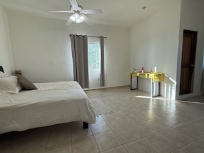 5 bedrooms, Internet, bed sheets