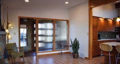 Your Greenville Getaway — Authentic 1955 Designed Mid-Century Retreat