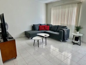 Smart TV, books - Full house : Tec Mty : Hosp Angeles : Invoice (Torreón)