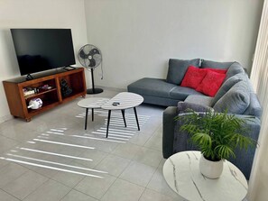 Smart TV, books - Full house : Tec Mty : Hosp Angeles : Invoice (Torreón)