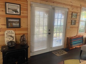 Interior - Tiny Retreat with boat dock, Lake Hartwell ,GA (Martin)