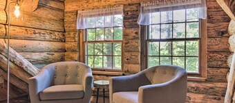 New! Private Cabin w/ Spacious Kitchen and Dining!