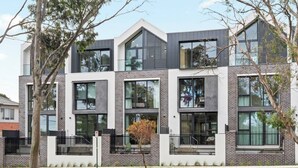 Casa, 4 quartos, sacada | Fachada