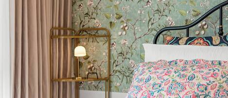 House, 4 Bedrooms, Balcony