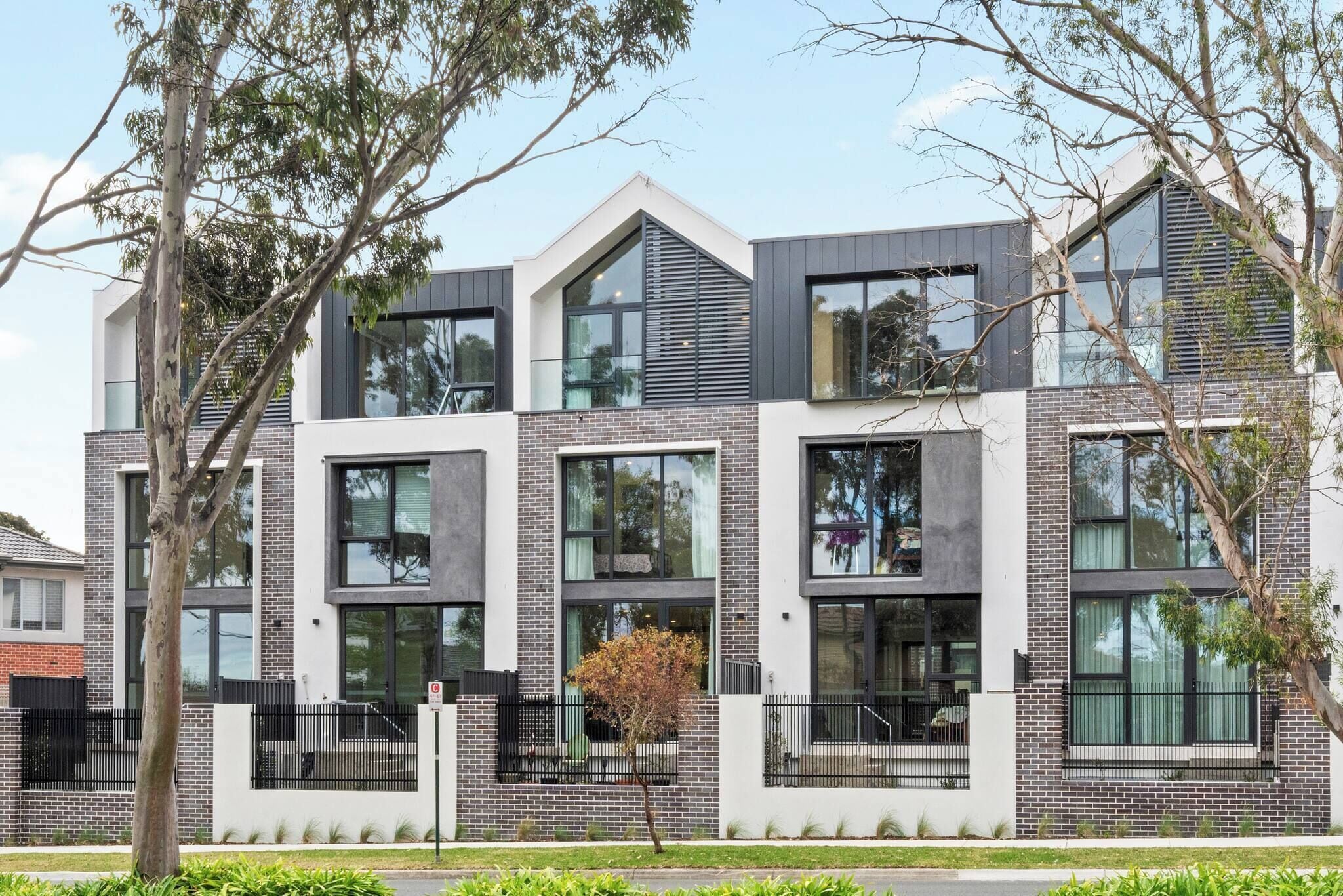 Casa, 4 quartos, sacada | Fachada