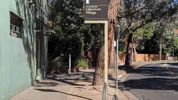 House, 4 Bedrooms, Balcony | Property grounds