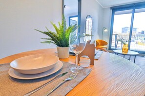 Dining - HOM I Terraza Barrio Italia Providencia Parking (Providencia)