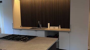 Nhà, 6 phòng ngủ, hút thuốc, ban công | Nội thất