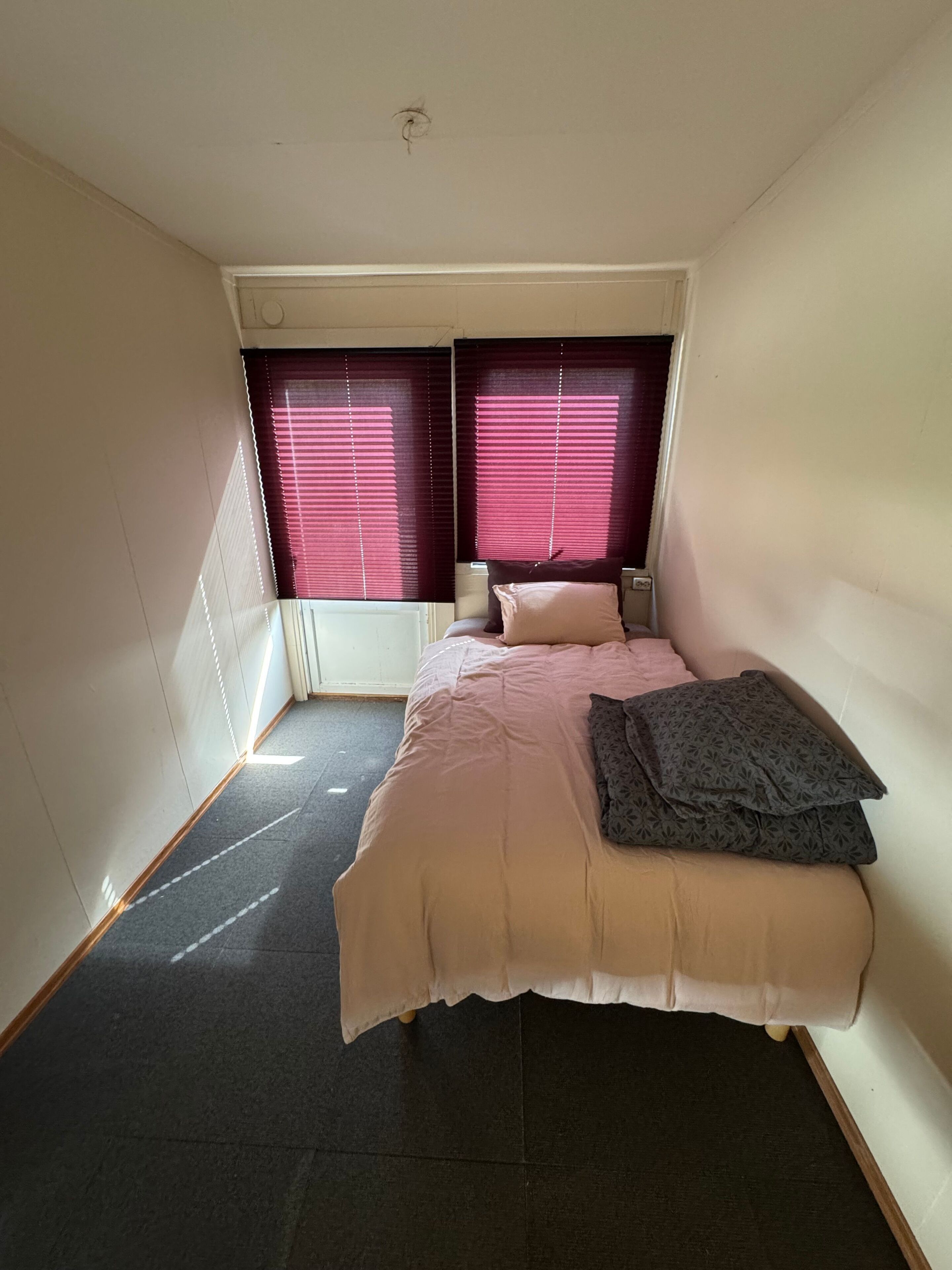 Hus, 5 soverom, røyk, balkong | 6 soverom