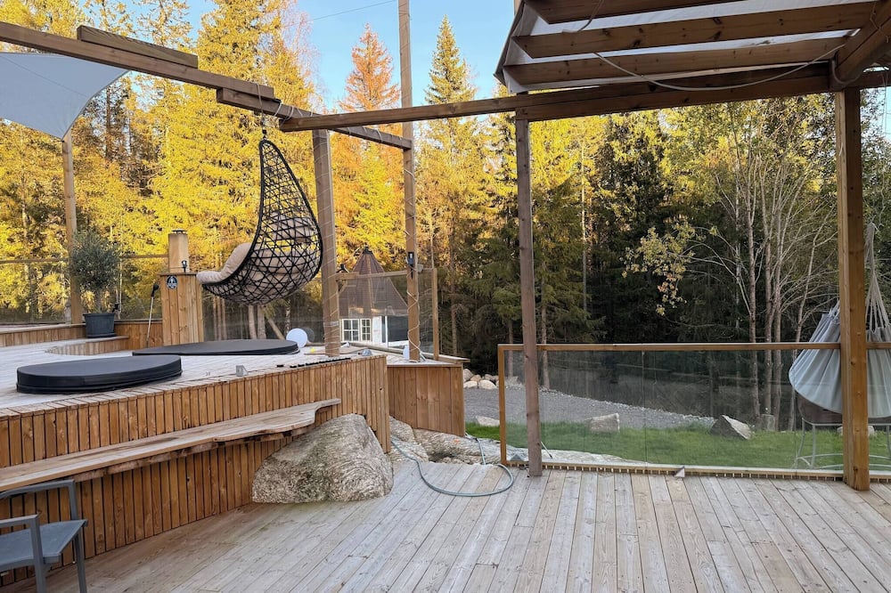 Cozy 6 Bedroom Holiday House in Oslo's Countryside