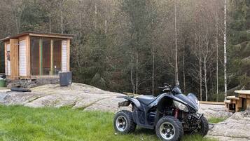 House, 6 Bedrooms, Smoking, Balcony | Property grounds