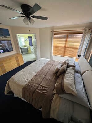 5 bedrooms, iron/ironing board, free WiFi, bed sheets
