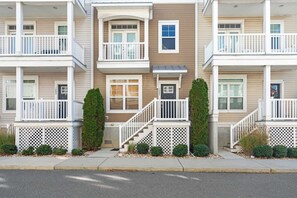 Exterior detail - Broad Marsh 108C (Ocean City)
