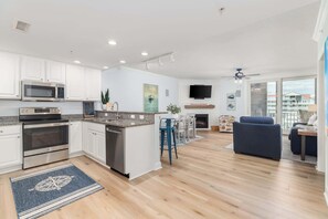 Interior - Emerson Towers 302 (Ocean City)