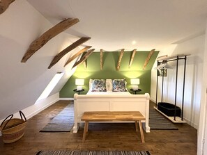 3 chambres, fer et planche à repasser, accès Internet, draps fournis