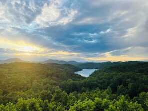 Miscellaneous - Hiwassee Lake Lodge - Private Mtn-Top Retreat - Lake Views - Sleeps 13 (Murphy)