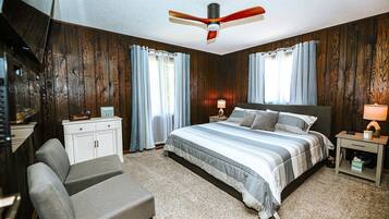 3 chambres, bureau, fer et planche Ă repasser, lit parapluie