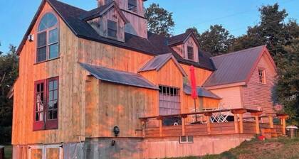 Enchanting barn in E Dover with 50 mile view