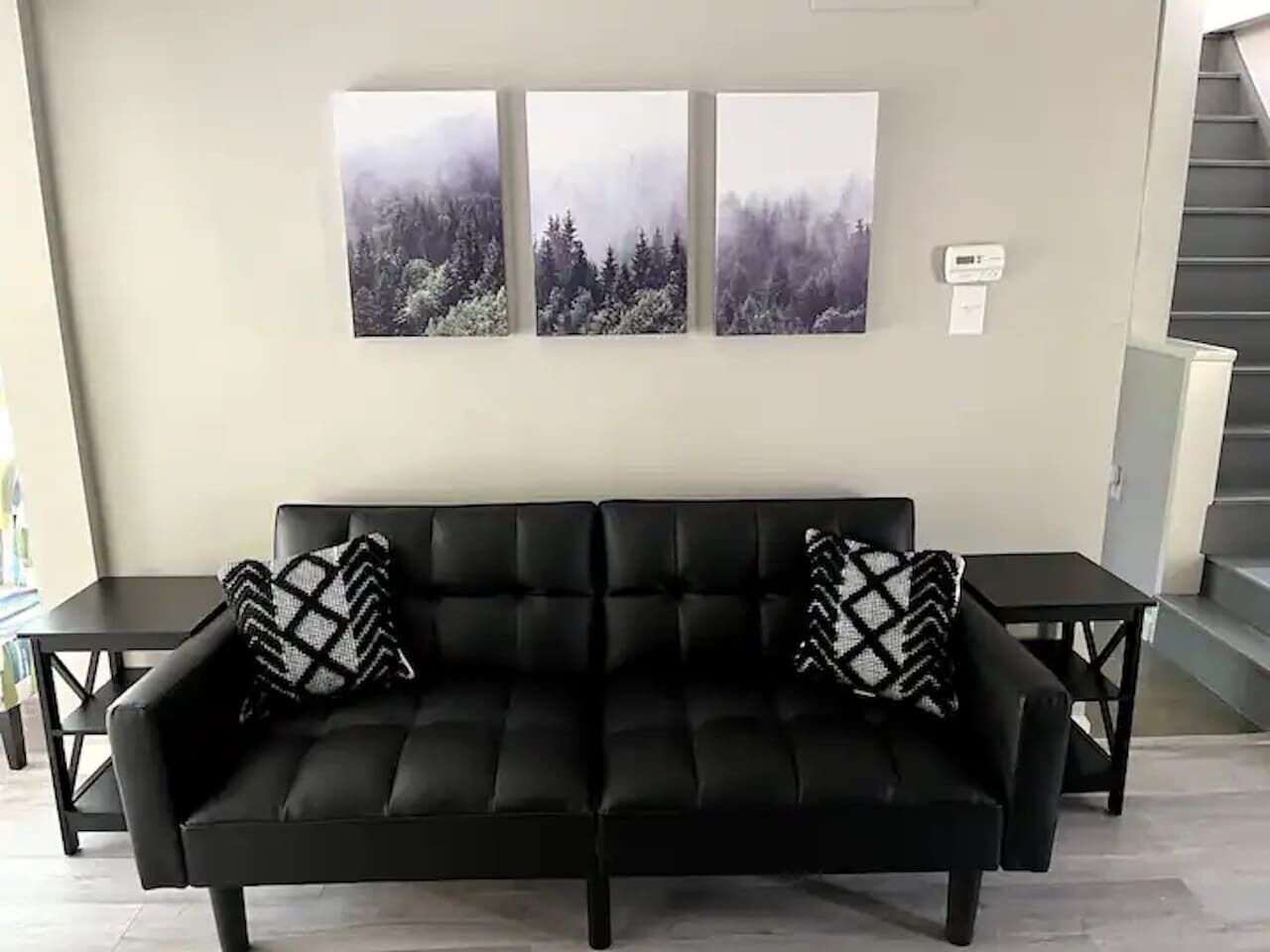 Televisión y chimenea 