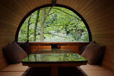 Sleep in the Trees - Hot Tub, Sauna and Slide