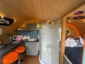 Uklassifisert bilde, 2 av 12, knapp