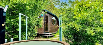Dinky Disc - Cosy Hot Tub Escape