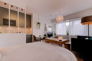 1 bedroom, iron/ironing board, WiFi, bed sheets - Sunny 4* studio with garden view (Luxembourg)