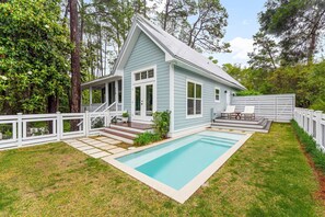 A heated pool - 30A ~ Private Pool ~ Golf Cart ~ Screened In Porch (Santa Rosa Beach)