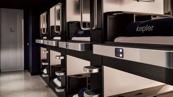 Laptopgeeigneter Arbeitsplatz, kostenloses WLAN