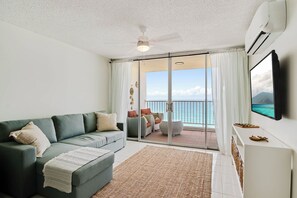 Smart TV - Casita Lucia BeachFront Paradise (49-99 Luquillo)