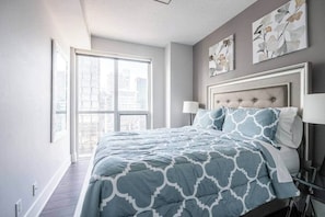 3 chambres, fer et planche à repasser, Wi-Fi gratuit, draps fournis