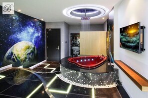 Deluxe Double Room | Desk, free WiFi, bed sheets - Collection O Bonita Grand Hotel (Ho-Chi-Minh)