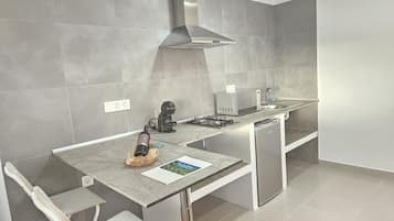 Fridge, microwave, stovetop, electric kettle