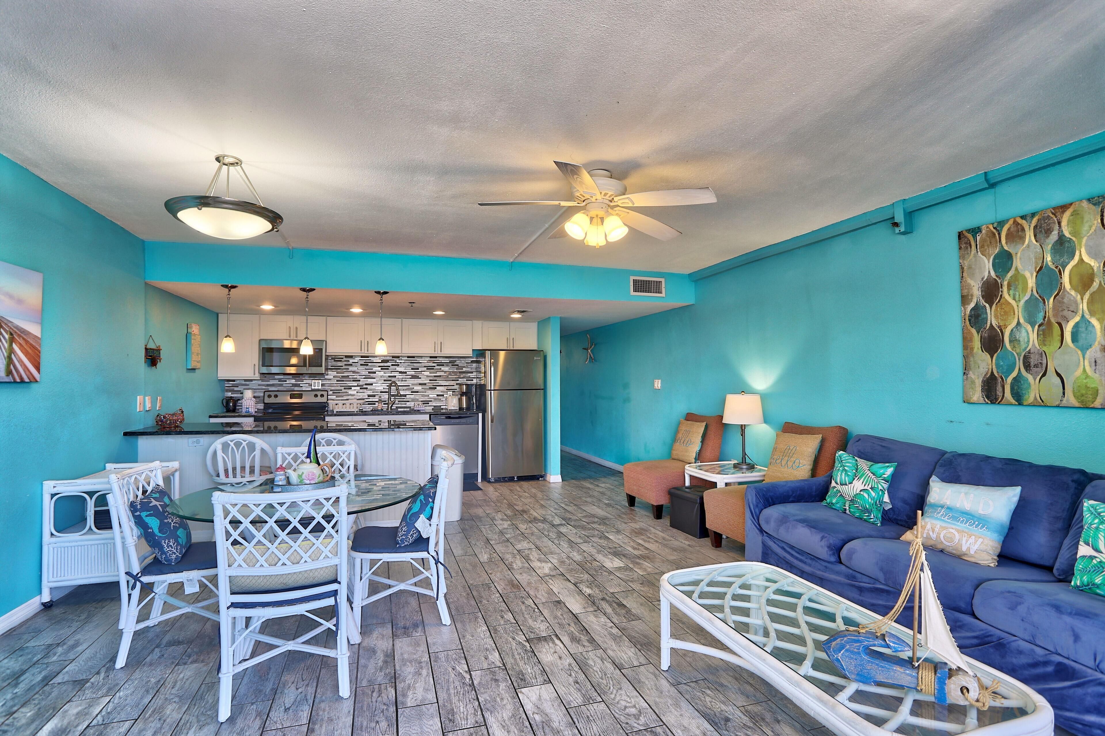 Condo, Multiple Beds (Holiday Villas III #209) | Living area