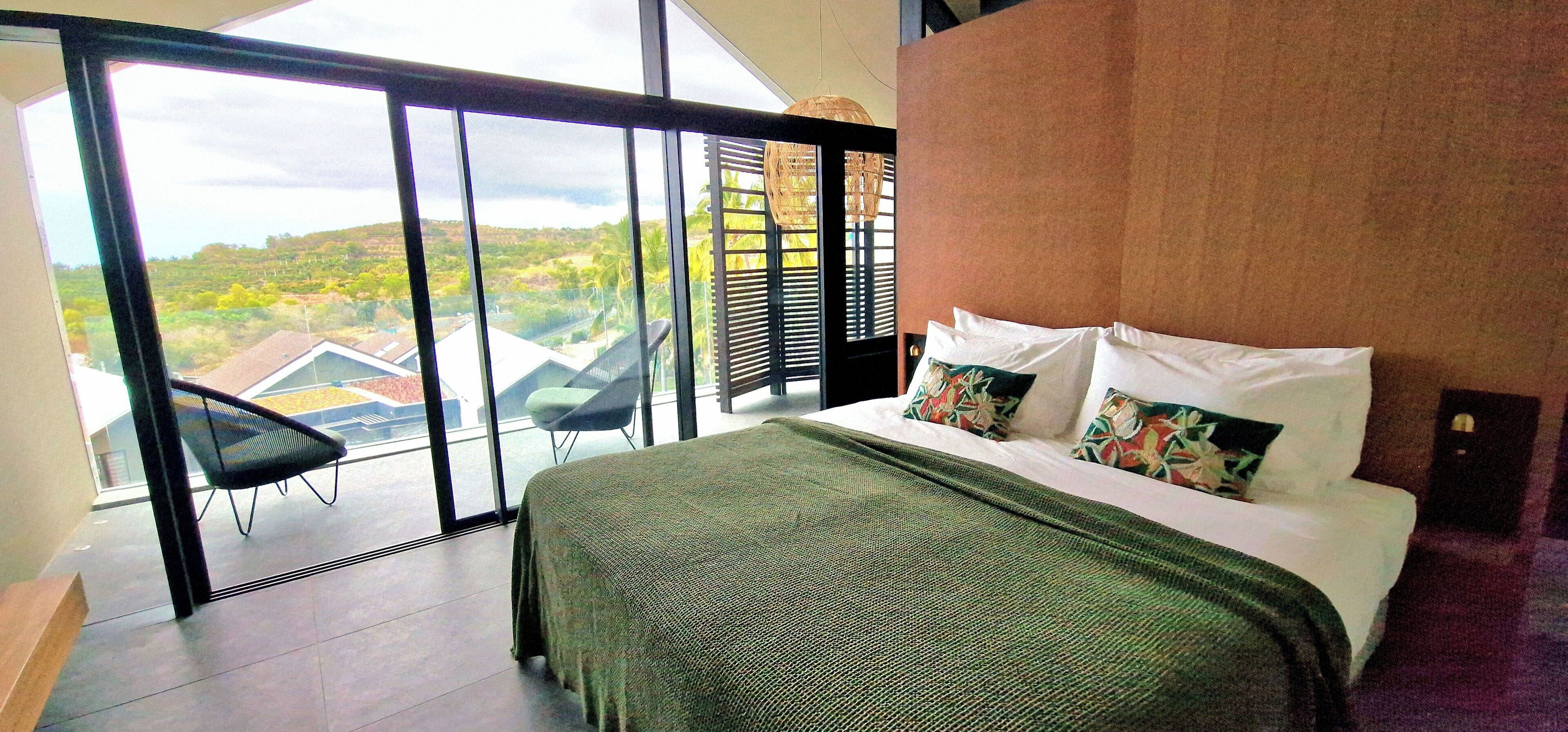 5 slaapkamers, een bureau, een strijkplank/strijkijzer, wifi