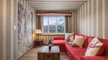 Smart-TV, Bücher, Arbeitsbereiche