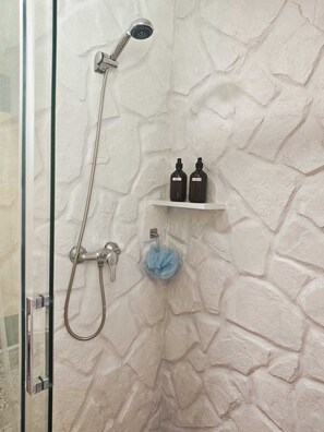 Shower, hair dryer, bidet, towels - Malvarrosa Beach | 3hab| 5hues| Pet friendly (València)