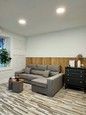 TV - Malvarrosa Beach | 3hab| 5hues| Pet friendly (València)