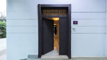 Studio Confort, vue ville | Intérieur