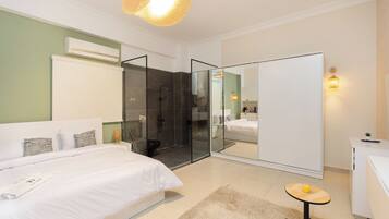 Iron/ironing board, free WiFi