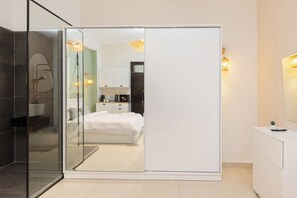 Iron/ironing board, free WiFi, wheelchair access - Host Prime Boutique hotel 05 (New Cairo)
