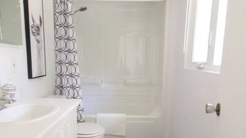 Chalet, vista lago | Bagno