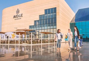Shopping centre shuttle - Host Prime Boutique Hotel 13 (New Cairo)