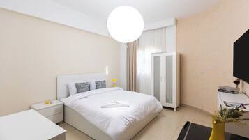 Iron/ironing board, free WiFi