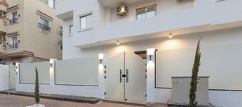 Host Prime Boutique Hotel 01