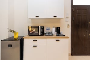 Espresso maker, coffee/tea maker, electric kettle - Host Prime Boutique Hotel 01 (New Cairo)