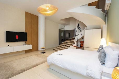 In-room safe, iron/ironing board, free WiFi, wheelchair access