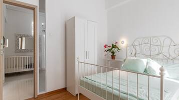 1 habitación, wifi y ropa de cama
