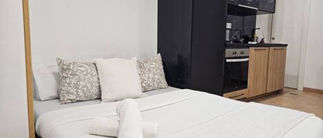 1 غرفة نوم ومكواة/لوح كي وسرير سفر وواي فاي